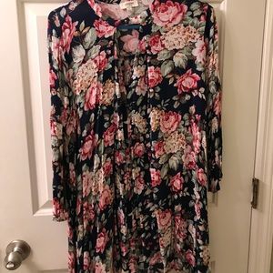 Umgee floral long sleeve tunic